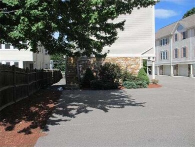 45 Chestnut St unit 4, Waltham, MA 02453 - photo 5