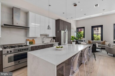 1429 W St NW unit 3, Washington, DC 20009 - photo 2