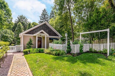 Backyard, Garage & Gardens
