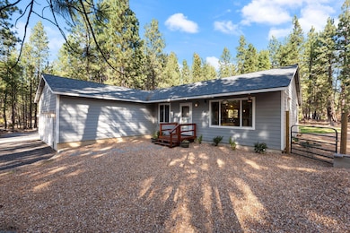 60026 Turquoise Rd, Bend, OR 97702 - photo 2