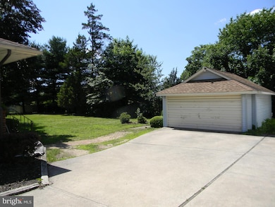 7 Silver Ave, Glassboro, NJ 08028 - photo 4