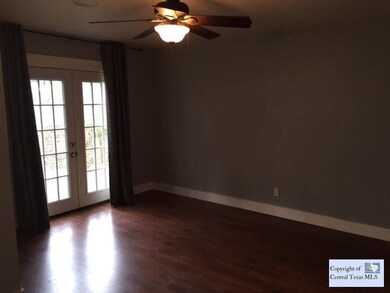 135 W Holland St, San Marcos, TX 78666 - photo 5