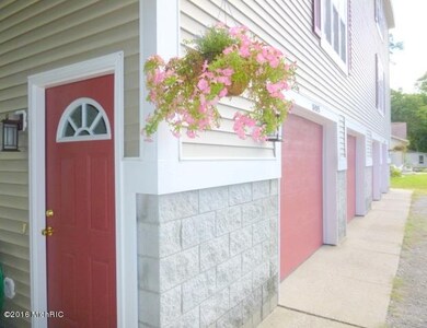 photo 2 - 16905 front door owner side
