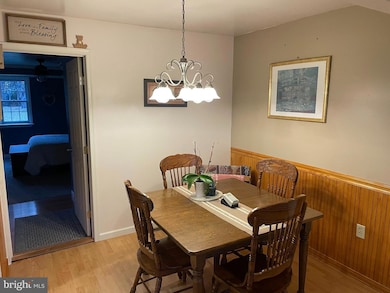 270 Canary Cir, York, PA 17404 - photo 5