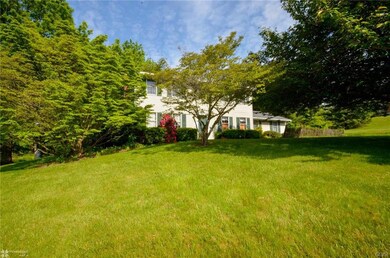 5842 Deer Dr, Zionsville, PA 18092 - photo 3