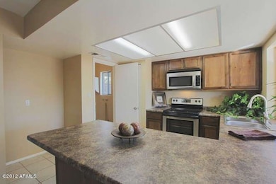 3735 W Sahuaro Dr Phoenix AZ-small-014-S