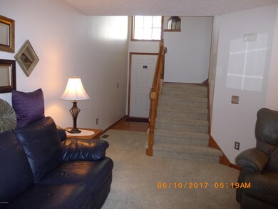 2324 S Highland View Cir SE unit 26, Grand Rapids, MI 49506 - photo 4