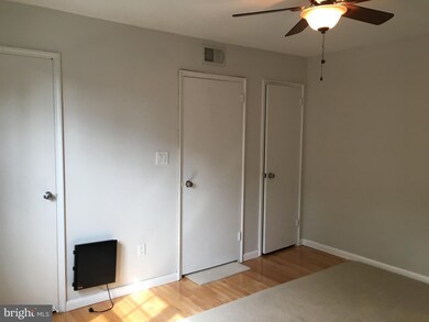 2904 Peyton Randolph Dr unit 201, Falls Church, VA 22044 - photo 7