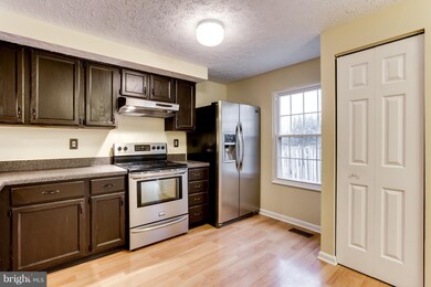 1544 Saint Lawrence Ct, Frederick, MD 21701 - photo 7