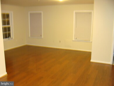 20110 Macintosh Ln, Germantown, MD 20876 - photo 2