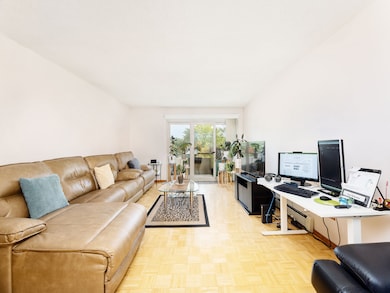 1912 Prairie Square unit 315, Schaumburg, IL 60173 - photo 4