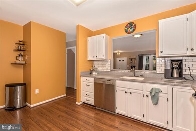 14605 Almanac Dr, Burtonsville, MD 20866 - photo 5