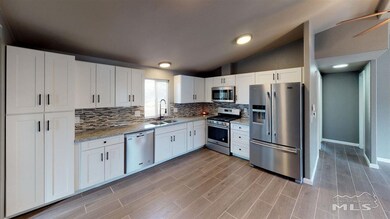 579 E 2nd St, Winnemucca, NV 89445 - photo 6