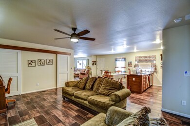 Family Room 5