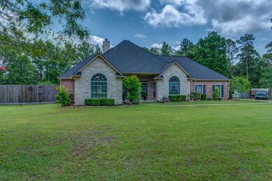 144 Autumn Lake Dr, Lufkin, TX 75904 - photo 2
