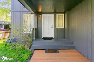 45-Front Exterior_6324