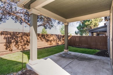 61249 SE Brock Ln, Bend, OR 97702 - photo 6