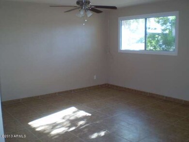 La Corta--family room 1