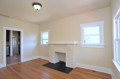 621 E Mabel (22)