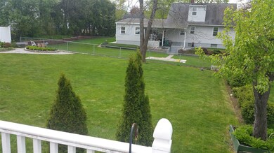 241 Vinton St, Manchester, NH 03103 - photo 4