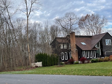 88 Partridge Ln, West Springfield, MA 01089 - photo 3