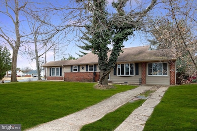 727 Baylor Ave, Delran, NJ 08075 - photo 3