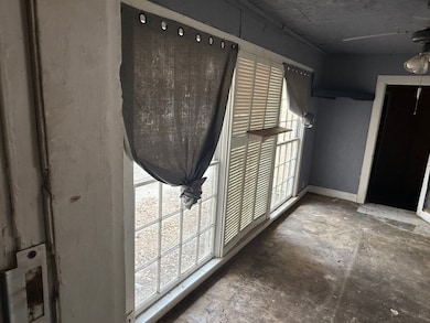 4311 Gordon St, Greenville, TX 75401 - photo 2