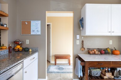 43 Overlook Dr, South Burlington, VT 05403 - photo 5