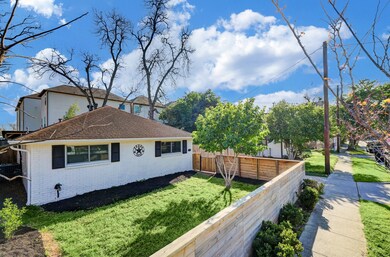 This pristine home is ideally located in Sunset Heights, just blocks for 610. You'll enjoy easy access to many local eateries, pubs, parks, shops and more.