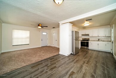 10550 Citrus Ln, Jacksonville, FL 32218 - photo 6