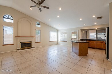 14 E Evelyn Ln, Tempe, AZ 85284 - photo 6