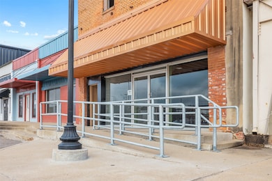 922 Commerce St E, Buffalo, TX 75831 - photo 3