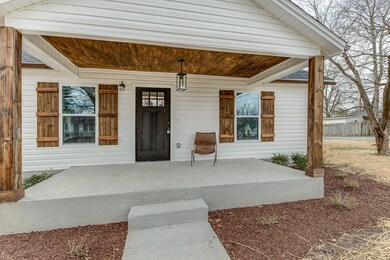 311 Hobson Ave, Shelbyville, TN 37160 - photo 4