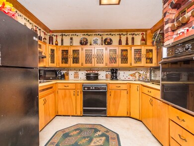 748 Broadway, Haverhill, MA 01832 - photo 5