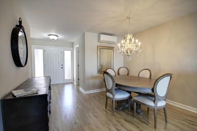 entry dining