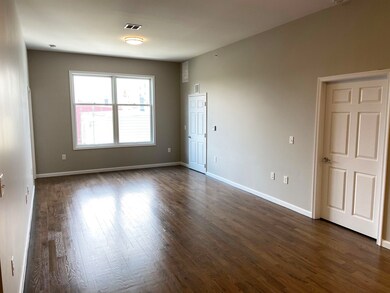 195 Avenue E unit 204, Bayonne, NJ 07002 - photo 6