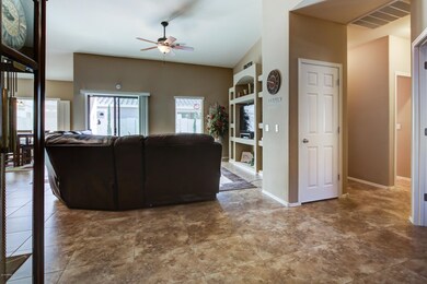 2661 S Chaparral Rd-11