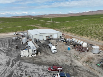 2020 Vintage Rd, Zillah, WA 98953 - photo 5