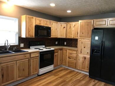 1208 Beacon St, Lancaster, OH 43130 - photo 4