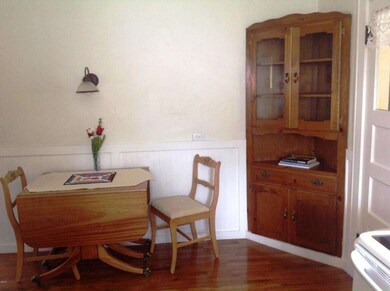 Dining Room Area.jpg