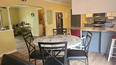 4 Open Kitchen Dining Area & Living Room