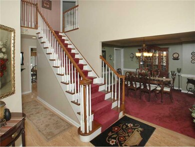 Entry/Foyer.
