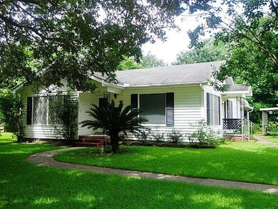 Exterior Front. View of Home . Vinyl Siding.