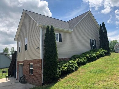 115 White Hall Ln, Hudson, NC 28638 - photo 6