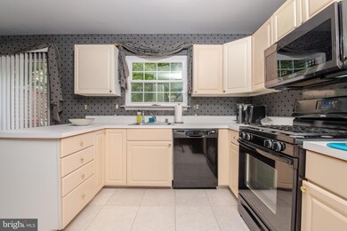 4907 Lockard Dr, Owings Mills, MD 21117 - photo 7