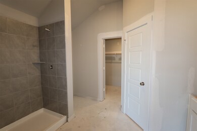 1228 Colt Canyon Dr, Alvin, TX 77511 - photo 7