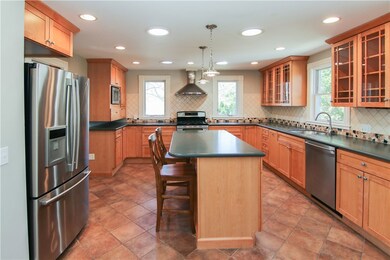 37 Beach Rd, Bristol, RI 02809 - photo 7