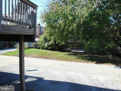 272 Westpark Ln, Clifton Heights, PA 19018 - photo 5