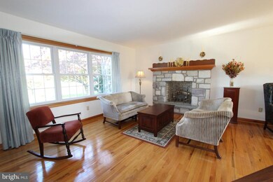 222 E Spruce St, New Holland, PA 17557 - photo 6