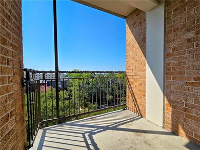 3915 St Charles Ave unit 704, New Orleans, LA 70115 - photo 7